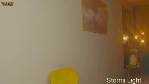 Snapshot of stormi_light chatting on June 4, 2026, 7:31 pm Stormi online show from June 4, 2026, 7:31 pm