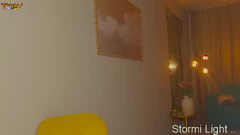 Snapshot of stormi_light chatting on June 14, 2026, 8:00 pm Stormi online show from June 14, 2026, 8:00 pm