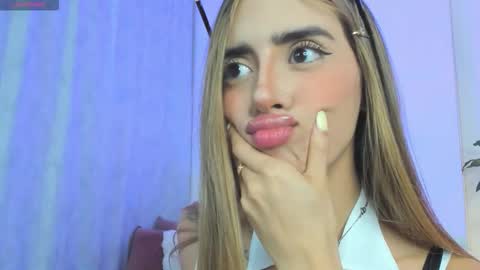 Snapshot of stormirusso chatting on October 1, 2025, 2:28 am Mar online show from October 1, 2025, 2:28 am