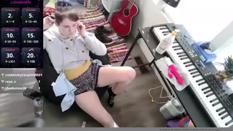 Snapshot of stormythunder chatting on December 4, 2024, 8:07 pm Stormythunder online show from December 4, 2024, 8:07 pm