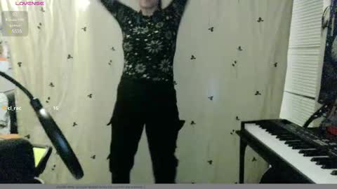 Snapshot of stormythunder chatting on December 11, 2024, 5:10 am Stormythunder online show from December 11, 2024, 5:10 am