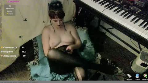 Snapshot of stormythunder chatting on December 12, 2024, 5:31 am Stormythunder online show from December 12, 2024, 5:31 am