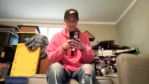 Snapshot of str33twyz3 chatting on October 16, 2025, 12:50 pm Streetwyze online show from October 16, 2025, 12:50 pm