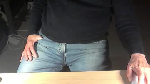 Dave online show from December 14, 2025, 8:57 pm