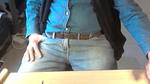 Dave online show from December 15, 2025, 12:09 pm