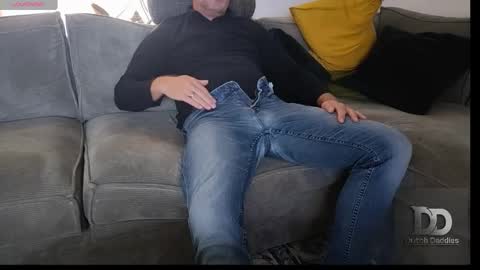 Str8neighbours online show from March 1, 2026, 1:24 pm