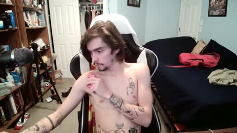 Snapshot of str8whiteboy21 chatting on December 3, 2024, 6:06 pm str8whiteboy21 online show from December 3, 2024, 6:06 pm