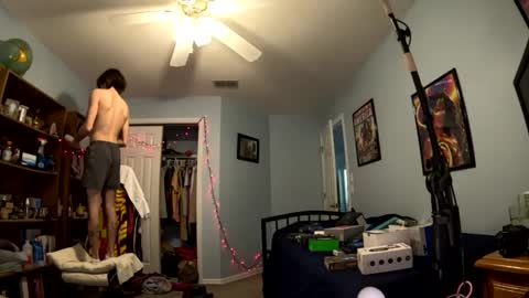 Snapshot of str8whiteboy21 chatting on December 4, 2024, 6:28 pm str8whiteboy21 online show from December 4, 2024, 6:28 pm