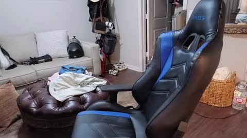 Snapshot of str8whiteboy21 chatting on September 23, 2025, 4:04 am str8whiteboy21 online show from September 23, 2025, 4:04 am