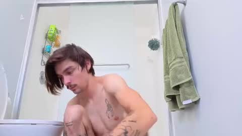 Snapshot of str8whiteboy21 chatting on October 29, 2025, 5:47 pm str8whiteboy21 online show from October 29, 2025, 5:47 pm