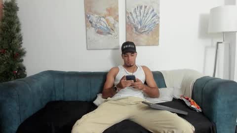 straight__friends online show from March 19, 2026, 2:54 pm