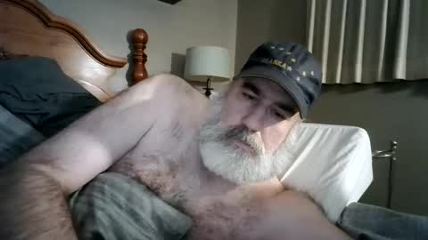 Straightbear4you online show from October 20, 2025, 10:16 am