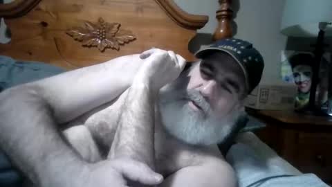 Straightbear4you online show from October 30, 2025, 12:28 pm
