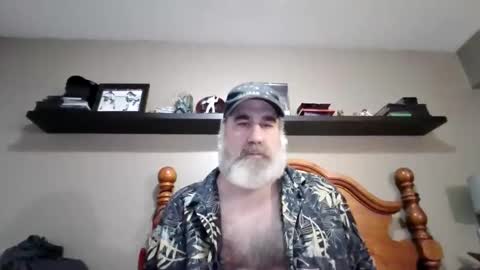 Straightbear4you online show from January 7, 2026, 1:52 am