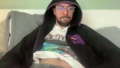 straightfirelotus1000000 online show from March 25, 2026, 11:49 am