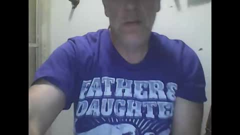 straightmaletouse online show from April 26, 2026, 10:35 am