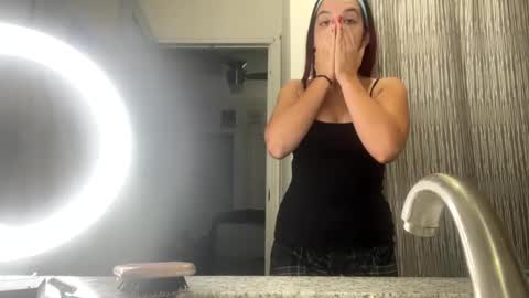 Snapshot of straightoutthetrailer chatting on December 23, 2024, 6:33 am lucille beatrice luficer call me lucy online show from December 23, 2024, 6:33 am