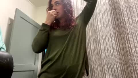 Snapshot of straightoutthetrailer chatting on January 7, 2025, 3:57 am lucille beatrice luficer call me lucy online show from January 7, 2025, 3:57 am