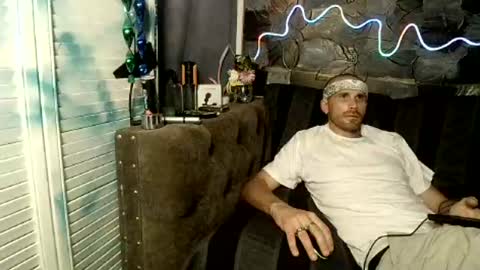 Snapshot of straitpipermann22 chatting on August 5, 2026, 2:25 am straitpipermann22 online show from August 5, 2026, 2:25 am