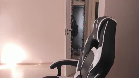 Ray online show from September 14, 2025, 7:18 am