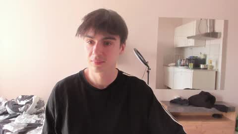Ray online show from April 21, 2026, 12:44 pm