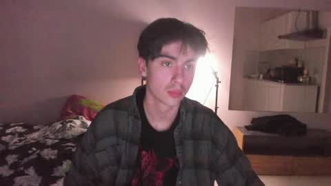 Ray online show from April 24, 2026, 6:43 pm