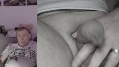 Snapshot of stranger1966 chatting on December 20, 2024, 9:21 am Stranger online show from December 20, 2024, 9:21 am