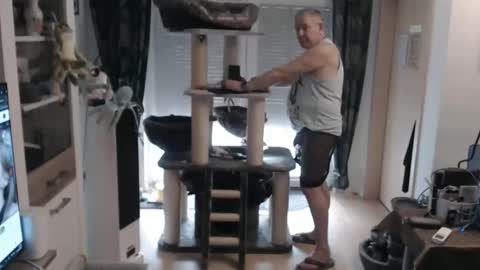 Snapshot of stranger1966 chatting on September 13, 2025, 10:48 am Stranger online show from September 13, 2025, 10:48 am