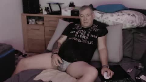 Snapshot of stranger1966 chatting on September 15, 2025, 9:15 pm Stranger online show from September 15, 2025, 9:15 pm