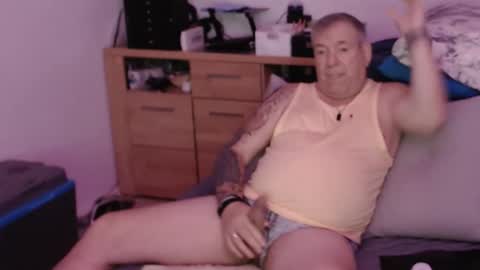 Snapshot of stranger1966 chatting on September 28, 2025, 9:31 pm Stranger online show from September 28, 2025, 9:31 pm