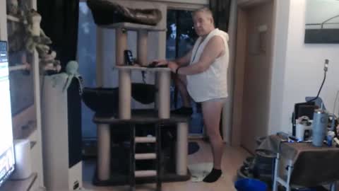 Snapshot of stranger1966 chatting on October 8, 2025, 5:16 am Stranger online show from October 8, 2025, 5:16 am