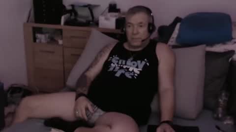 Snapshot of stranger1966 chatting on October 23, 2025, 9:35 pm Stranger online show from October 23, 2025, 9:35 pm