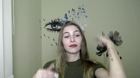 Snapshot of stranger_giirl chatting on December 19, 2024, 1:51 pm Amalia online show from December 19, 2024, 1:51 pm