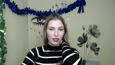 Snapshot of stranger_giirl chatting on December 27, 2024, 4:32 pm Amalia online show from December 27, 2024, 4:32 pm