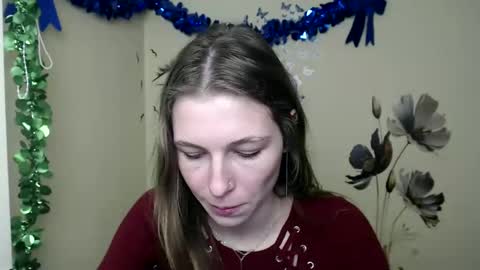 Snapshot of stranger_giirl chatting on February 14, 2025, 10:28 am Amalia online show from February 14, 2025, 10:28 am