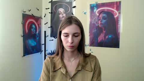 Snapshot of stranger_giirl chatting on September 27, 2025, 6:18 am Amalia online show from September 27, 2025, 6:18 am