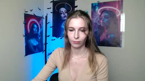 Snapshot of stranger_giirl chatting on October 10, 2025, 5:45 pm Amalia online show from October 10, 2025, 5:45 pm