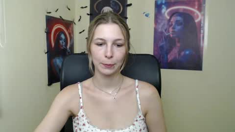 Snapshot of stranger_giirl chatting on July 9, 2026, 6:39 am Amalia online show from July 9, 2026, 6:39 am