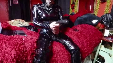 Mistress kinki online show from February 24, 2026, 10:02 am