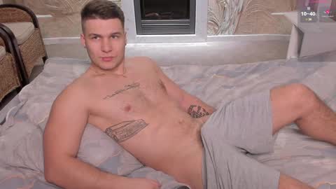 Snapshot of stranggee chatting on January 18, 2025, 4:42 pm Artem online show from January 18, 2025, 4:42 pm