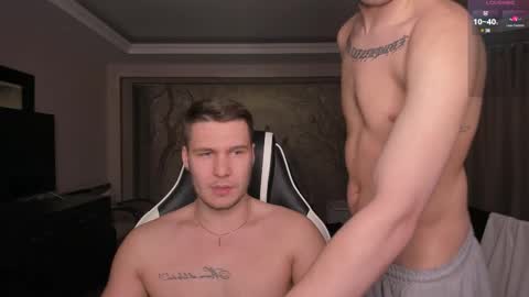 Snapshot of stranggee chatting on February 16, 2025, 10:10 pm Artem online show from February 16, 2025, 10:10 pm