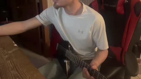 Snapshot of stratman301 chatting on February 24, 2026, 11:47 pm stratman301 online show from February 24, 2026, 11:47 pm