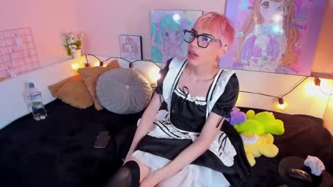 strawberry_kitty_ online show from November 2, 2025, 3:31 am