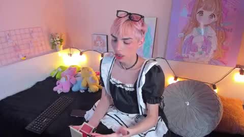 strawberry_kitty_ online show from November 8, 2025, 4:23 am