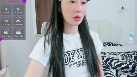 Snapshot of strawberry_loveee chatting on November 29, 2025, 4:54 pm strawberry_loveee online show from November 29, 2025, 4:54 pm