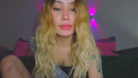 Tati and Lola online show from April 27, 2026, 7:50 am