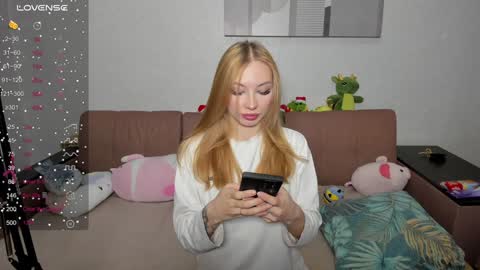 Snapshot of streis_mua chatting on February 3, 2025, 4:57 am Streis open pvt online show from February 3, 2025, 4:57 am