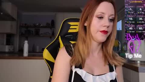 Snapshot of stripmequick chatting on January 28, 2025, 10:34 am Amorina online show from January 28, 2025, 10:34 am