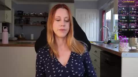 Snapshot of stripmequick chatting on September 22, 2025, 12:51 pm Amorina online show from September 22, 2025, 12:51 pm