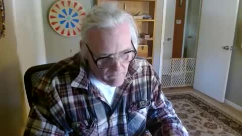 Snapshot of stroknpoker chatting on April 4, 2026, 7:00 pm stroknpoker online show from April 4, 2026, 7:00 pm